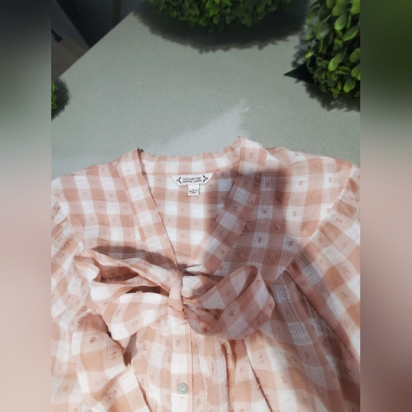 NWOT NANETTE LEPORE Superbe chemisier neuf à carreaux semi-transparent - Picture 3 of 7